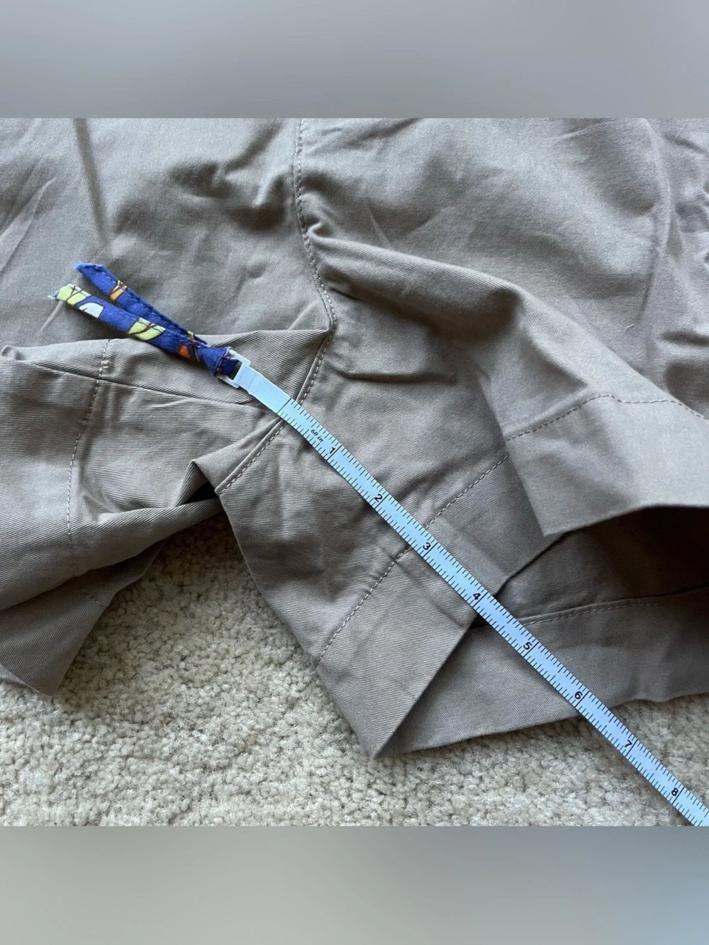 NWT Old Navy Women’s Khaki Extra High-Rise OG Chino Shorts - Size L - Stretch